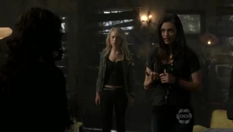 VampireDiariesWorld-dot-org_TheSecretCircle-S01E05-0736.jpg