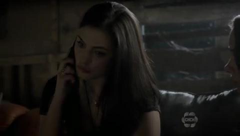 VampireDiariesWorld-dot-org_TheSecretCircle-S01E05-1896.jpg