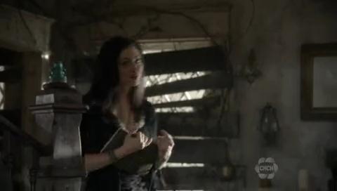 VampireDiariesWorld-dot-org_TheSecretCircle-S01E07-0820.jpg