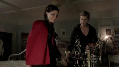 VampireDiariesWorld-dot-org_TheSecretCircle-S01E07-1414.jpg