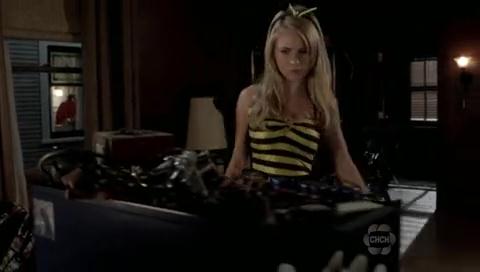 VampireDiariesWorld-dot-org_TheSecretCircle-S01E07-1451.jpg