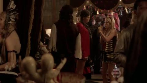 VampireDiariesWorld-dot-org_TheSecretCircle-S01E07-1689.jpg