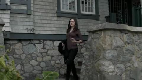 VampireDiariesWorld-dot-org_TheSecretCircle-S01E08-0313.jpg