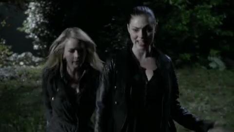 VampireDiariesWorld-dot-org_TheSecretCircle-S01E08-1749.jpg