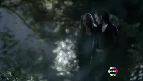 VampireDiariesWorld-dot-org_TheSecretCircle-S01E08-1756.jpg