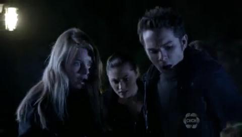 VampireDiariesWorld-dot-org_TheSecretCircle-S01E08-1981.jpg