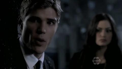 VampireDiariesWorld-dot-org_TheSecretCircle-S01E09-2048.jpg