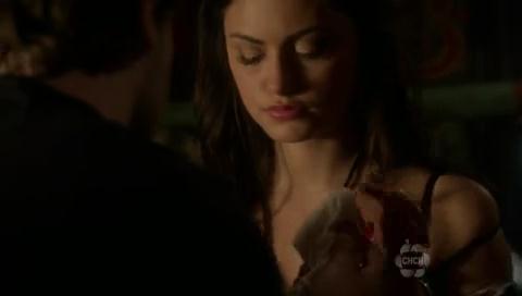 VampireDiariesWorld-dot-org_TheSecretCircle-S01E10-1312.jpg