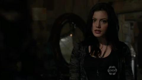 VampireDiariesWorld-dot-org_TheSecretCircle-S01E10-1591.jpg