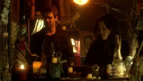 VampireDiariesWorld-dot-org_TheSecretCircle-S01E11-0857.jpg