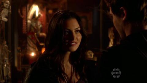 VampireDiariesWorld-dot-org_TheSecretCircle-S01E11-0988.jpg