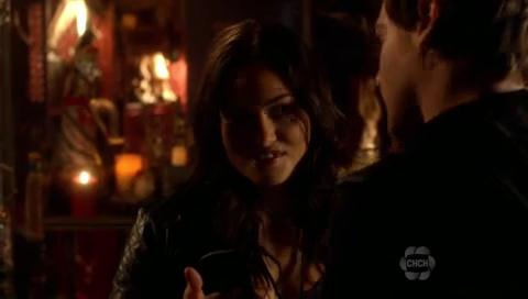 VampireDiariesWorld-dot-org_TheSecretCircle-S01E11-1009.jpg