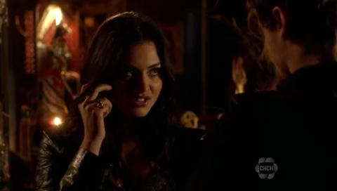 VampireDiariesWorld-dot-org_TheSecretCircle-S01E11-1048.jpg