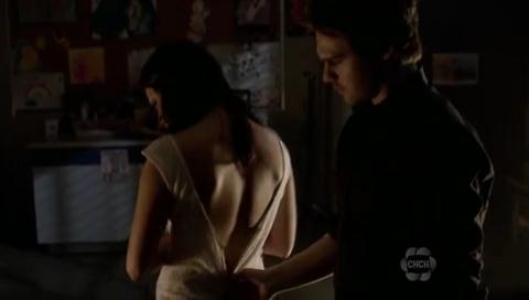 VampireDiariesWorld-dot-org_TheSecretCircle-S01E11-1379.jpg