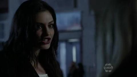 VampireDiariesWorld-dot-org_TheSecretCircle-S01E11-2033.jpg