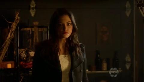 VampireDiariesWorld-dot-org_TheSecretCircle-S01E11-2199.jpg