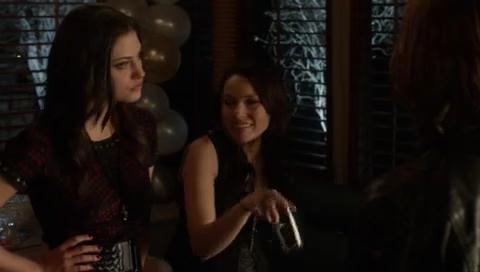 VampireDiariesWorld-dot-org_TheSecretCircle-S01E13-1469.jpg