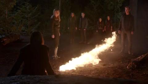 VampireDiariesWorld-dot-org_TheSecretCircle-S01E13-2065.jpg