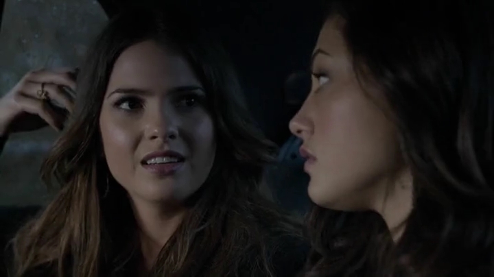 VampireDiariesWorld-dot-org_TheSecretCircle-S01E17-0460.jpg