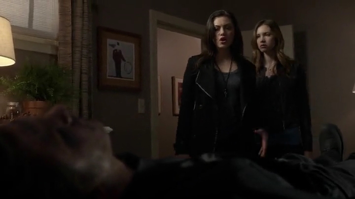 VampireDiariesWorld-dot-org_TheSecretCircle-S01E17-0777.jpg