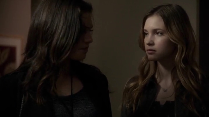 VampireDiariesWorld-dot-org_TheSecretCircle-S01E17-0786.jpg