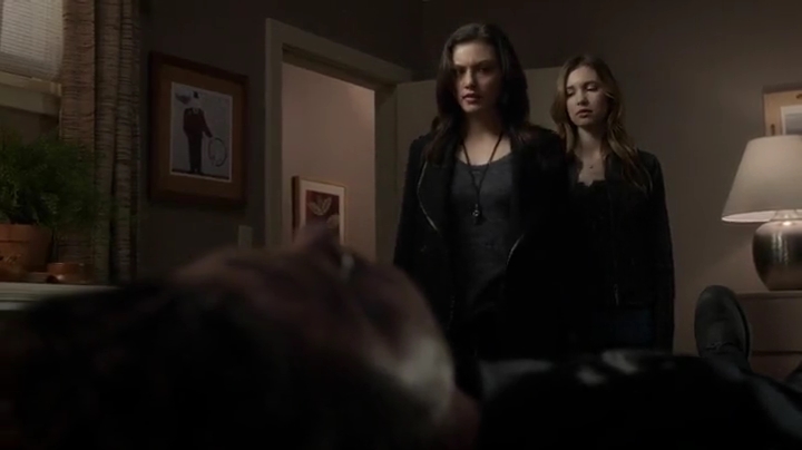 VampireDiariesWorld-dot-org_TheSecretCircle-S01E17-0796.jpg