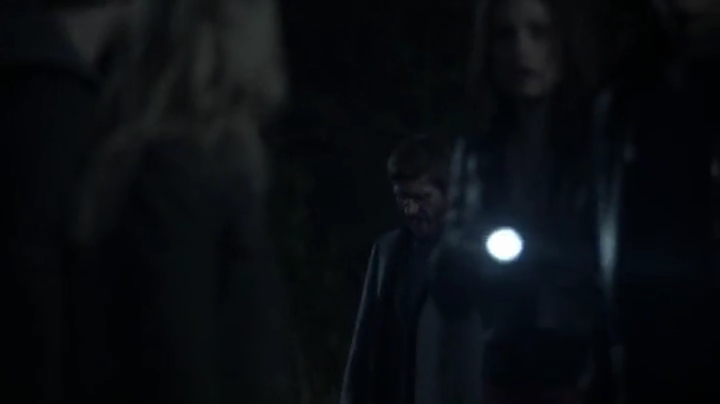 VampireDiariesWorld-dot-org_TheSecretCircle-S01E18-1114.jpg