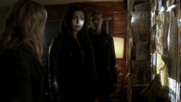 VampireDiariesWorld-dot-org_TheSecretCircle-S01E19-0522.jpg