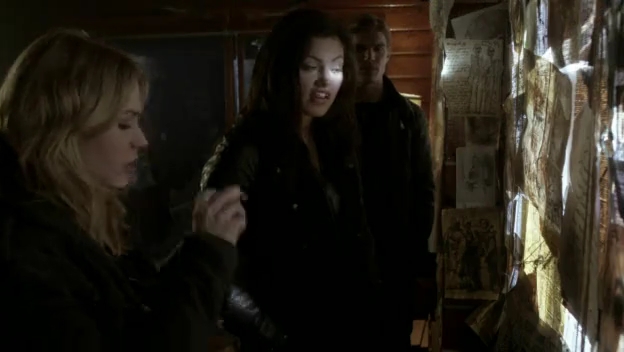 VampireDiariesWorld-dot-org_TheSecretCircle-S01E19-0528.jpg