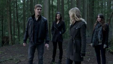 VampireDiariesWorld-dot-org_TheSecretCircle-S01E20-1256.jpg