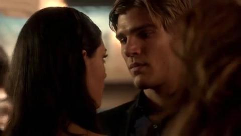 VampireDiariesWorld-dot-org_TheSecretCircle-S01E21-1664.jpg