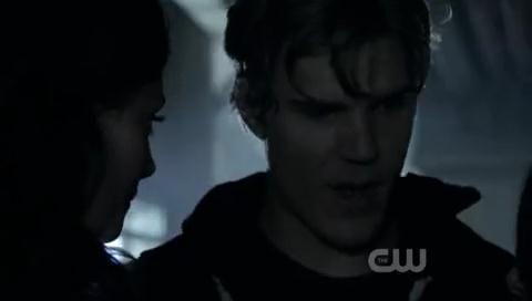VampireDiariesWorld-dot-org_TheSecretCircle-S01E22-1126.jpg
