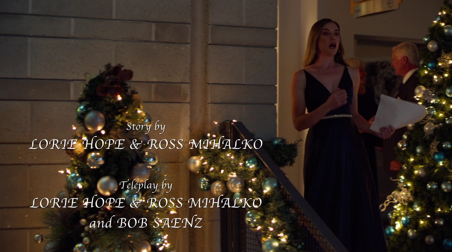 VampireDiariesWorld-dot-nl_AChristmasStar0112.jpg