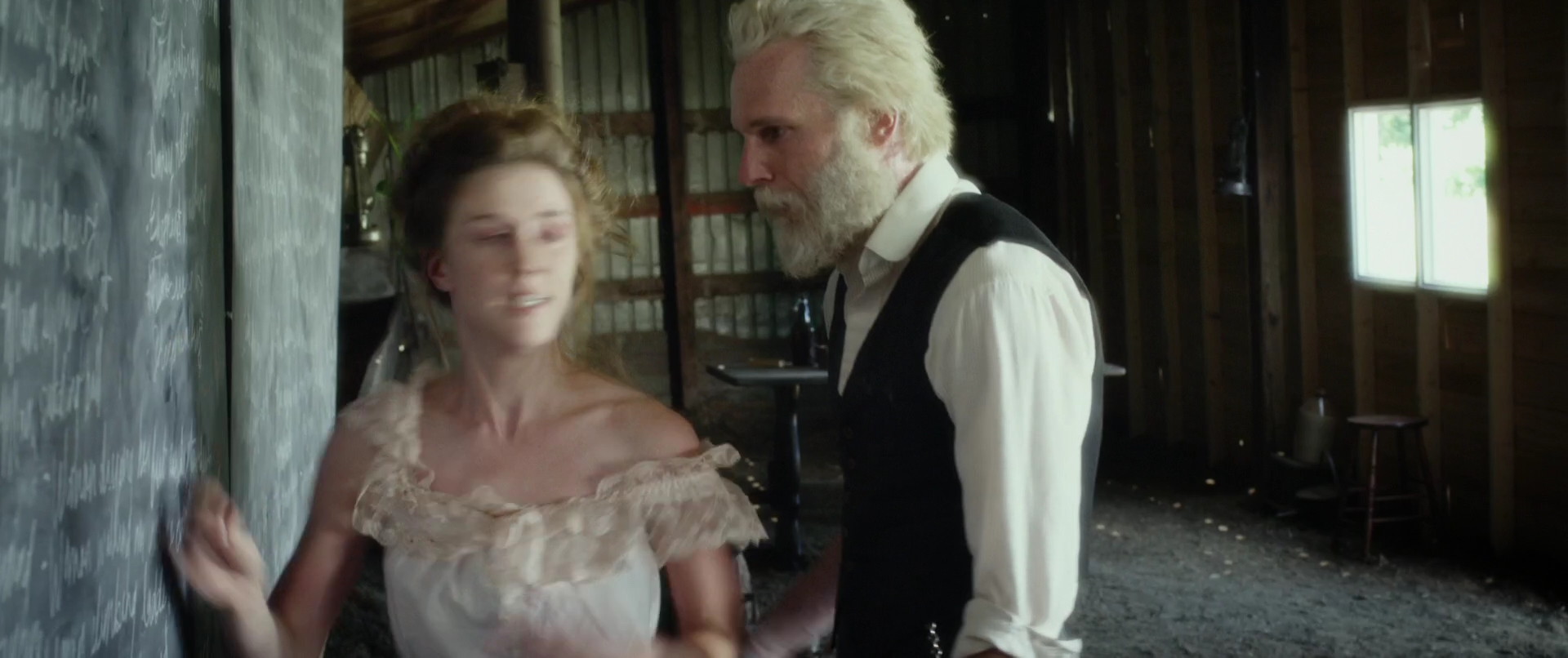 VampireDiariesWorld-dot-NL_Eadweard2504.jpg