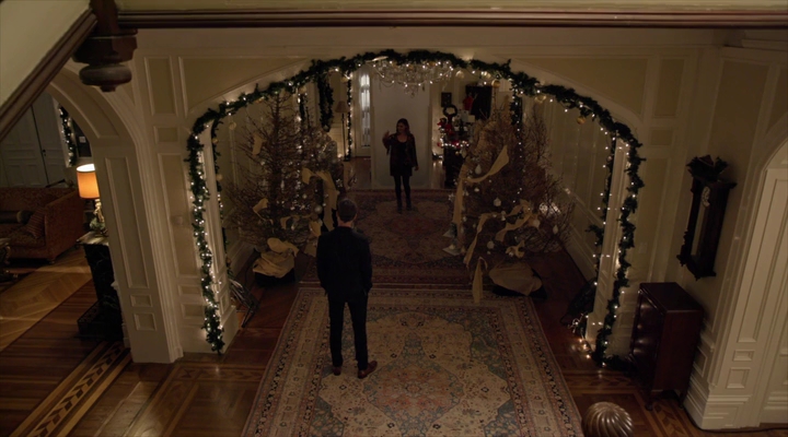 VampireDiariesWorld-dot-nl_TheChristmasTemp2871.jpg