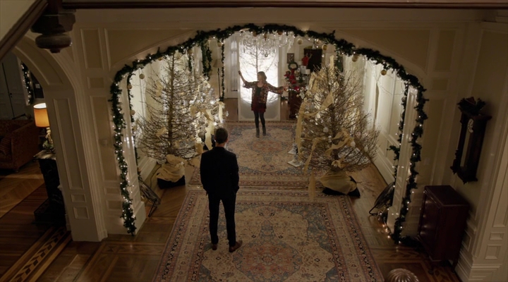 VampireDiariesWorld-dot-nl_TheChristmasTemp2874.jpg