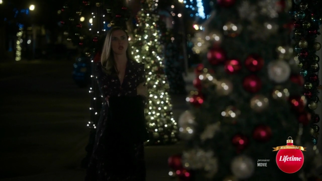 VampireDiariesWorld-dot-nl_TheChristmasYuleBlog3245.jpg