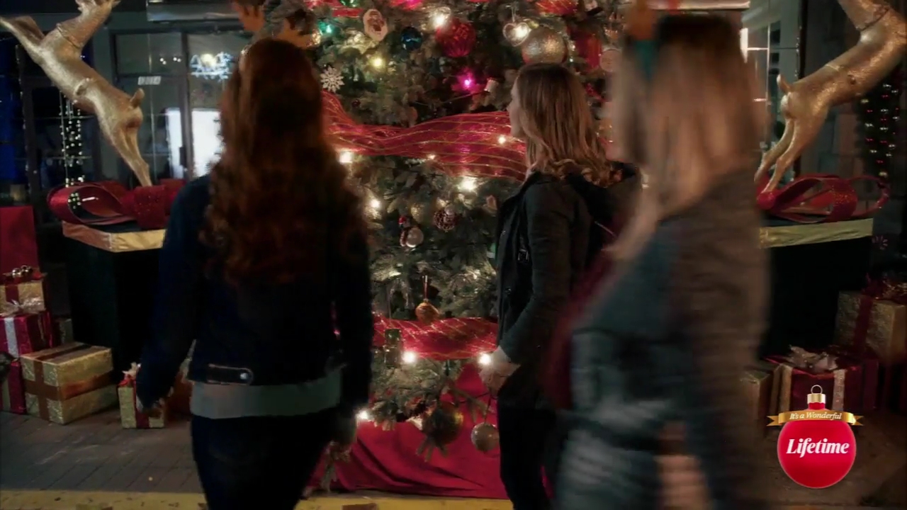 VampireDiariesWorld-dot-nl_TheChristmasYuleBlog4786.jpg