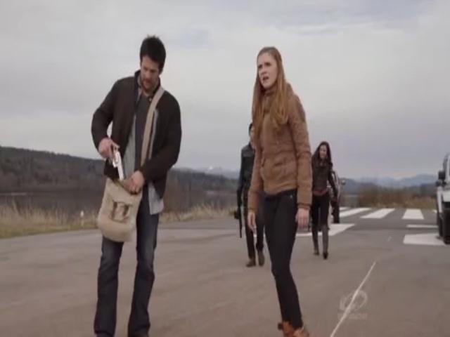 VampireDiariesWorld-dot-org_PrimevalNewWorldS01E03-2486.jpg