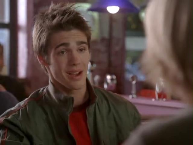 VampireDiariesWorld-dot-org_MinuteMan3550.jpg