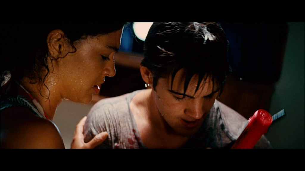 VampireDiariesWorld-dot-org_Pirahna3d01453.png