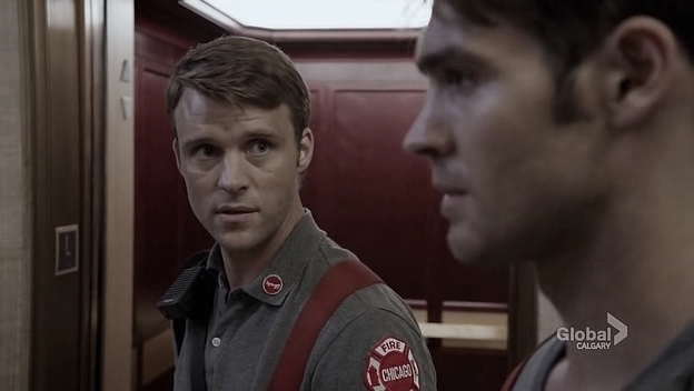 VampireDiariesWorld_dot_nl-ChigagoFire4x03-1826.jpg