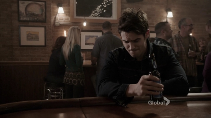 VampireDiariesWorld_dot_nl-ChigagoFire4x05-2182.jpg