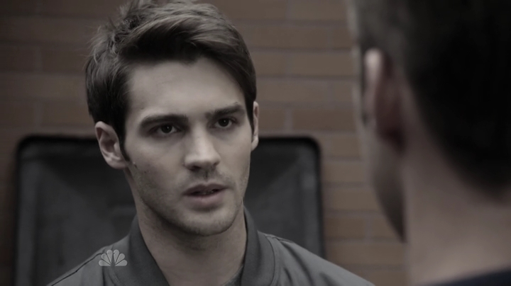 vampirediariesworld_dot_nl-ChigagoFire4x09-0733.jpg