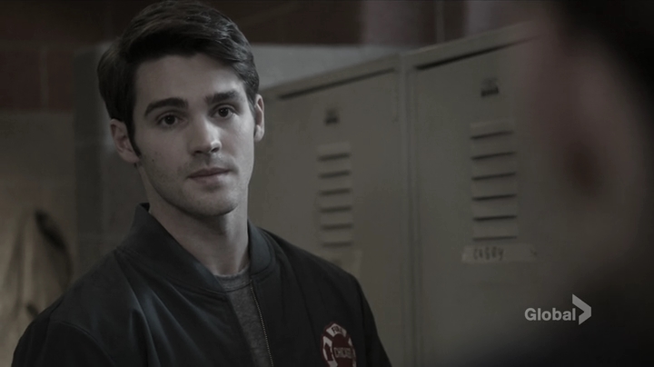 vampirediariesworld_dot_nl-ChigagoFire4x11-0220.jpg