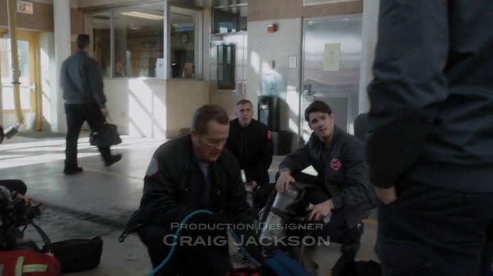 VampireDiariesWorld_dot_nl-ChigagoFire4x15-235.jpg
