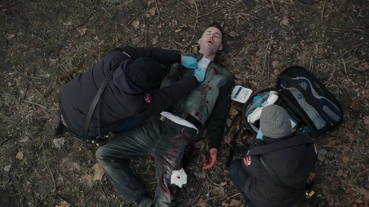 VampireDiariesWorld-dot-NL-ChigagoFire4x18-0255.jpg