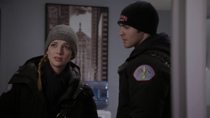 VampireDiariesWorld-dot-NL-ChigagoFire4x18-0526.jpg