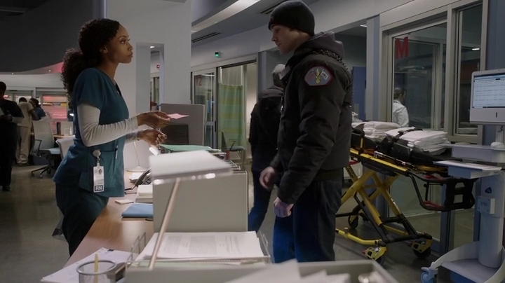 VampireDiariesWorld-dot-NL-ChigagoFire4x18-0994.jpg