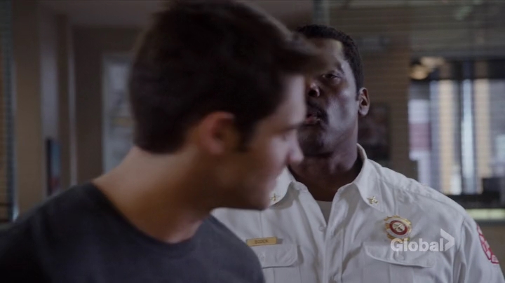 VampireDiariesWorld-dot-nl_ChigagoFire5x01-1145.jpg